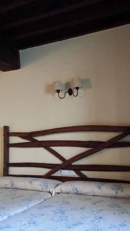 Casa Rural con encanto Los Postigos Banos De Montemayor Habitación foto